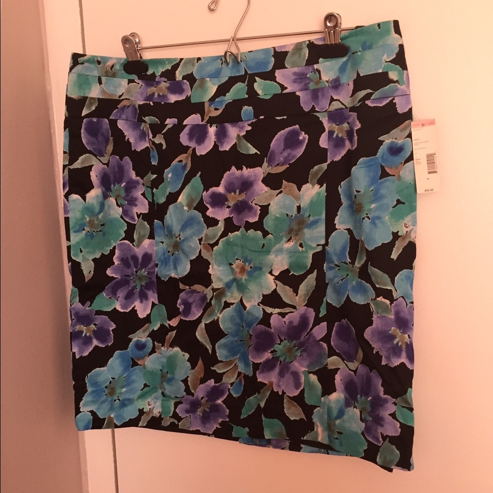 New Floral Print Pencil Skirt Size 16